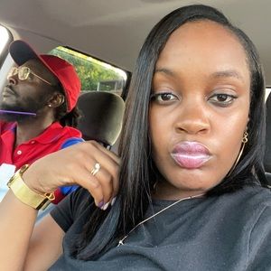 Meet your Posher, Erika